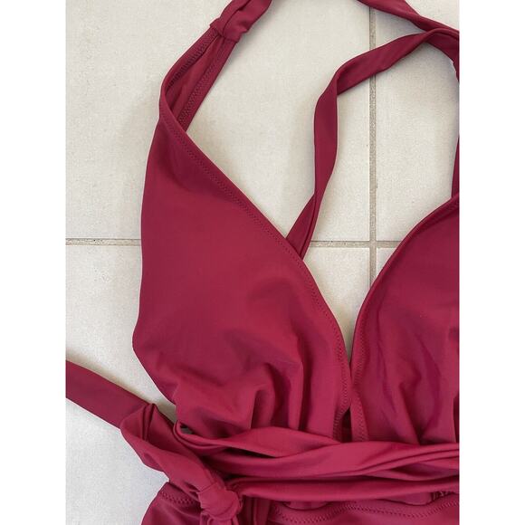 Cupshe Swim One Piece Swimsuit Halter Strappy Cranberrry - Picture 3 of 9
